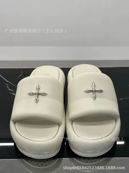 Off-White x Unknown Designer Cross Motif Canvas Slippers Beige Slippers - 39