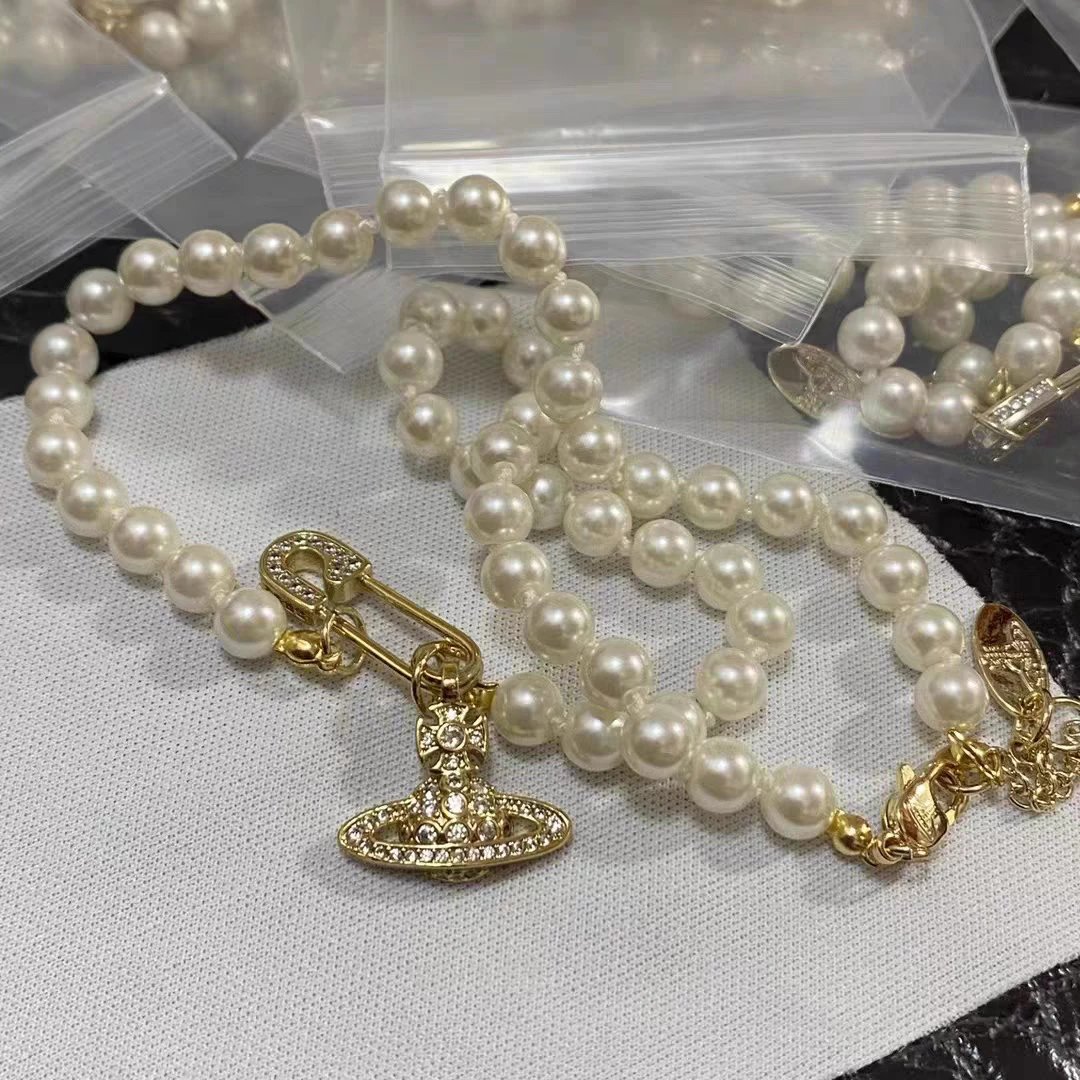 Vivienne Westwood Orb Pearl Necklace Gold - 15