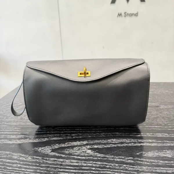 M Stand Beige Envelope Crossbody Bag - 13