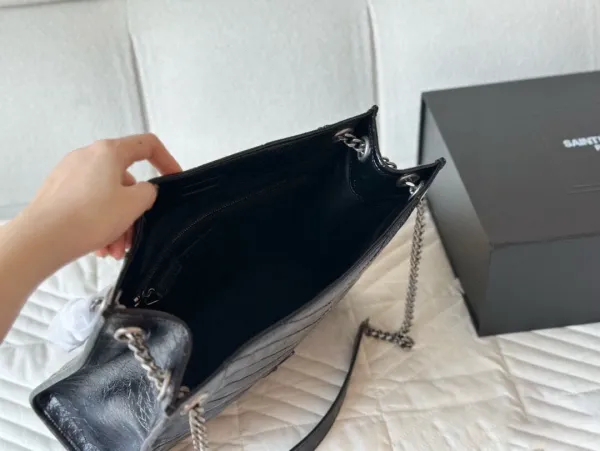 Saint Laurent Monogramme Chain Bag Black Patent Leather Shoulder Bag - 9