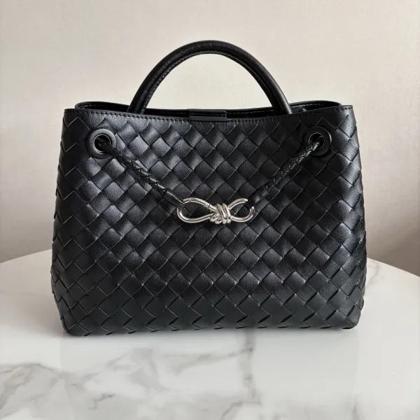 Bottega Veneta The Pouch Black Woven Leather Tote Bag - 24