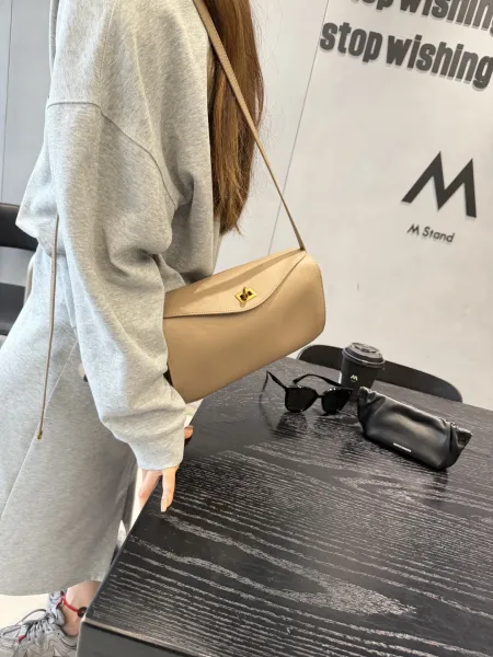 M Stand Beige Envelope Crossbody Bag - 11
