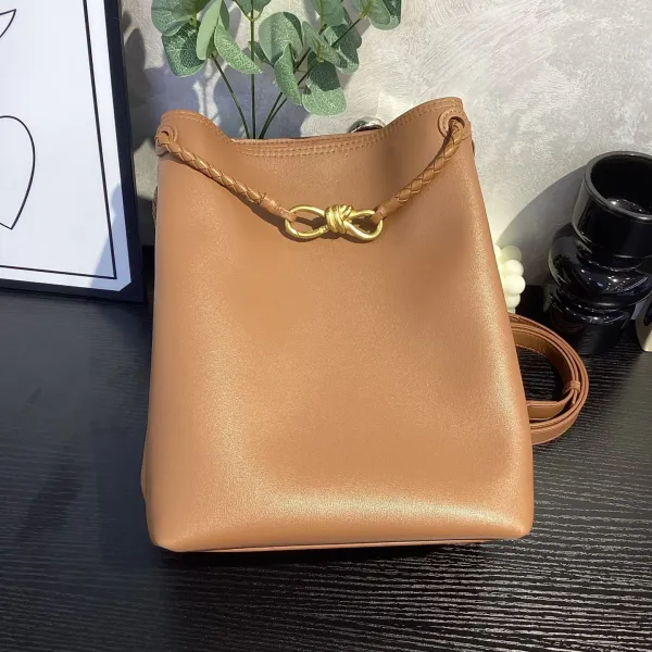 Bottega Veneta The Knot Bucket Bag Chocolate Brown Leather - 24