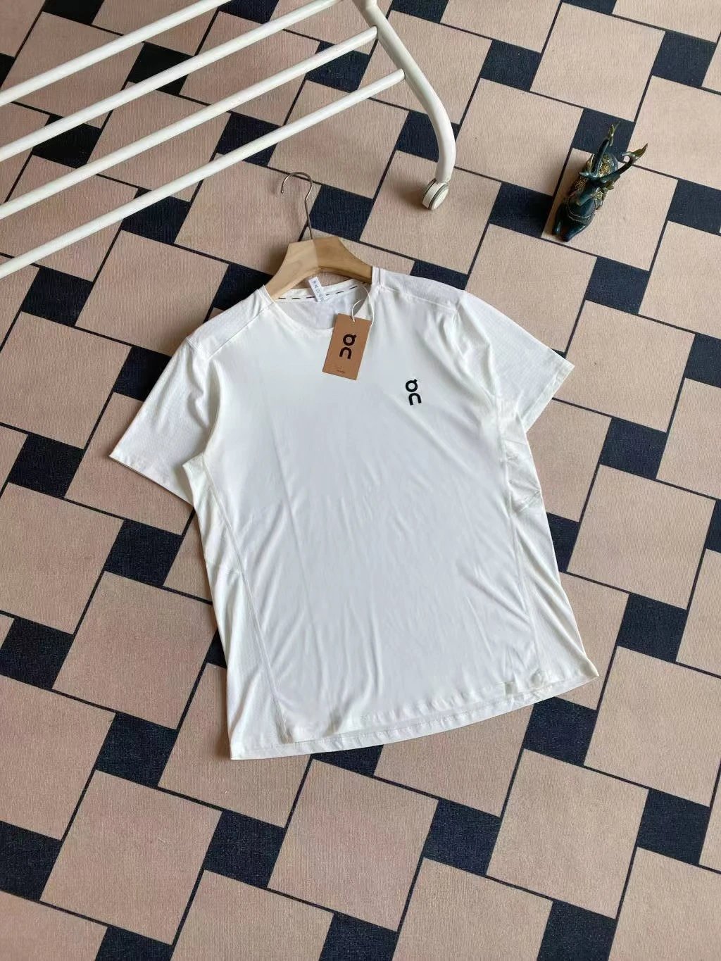 On Running Cloudswift Tech T-Shirt Gray - 13