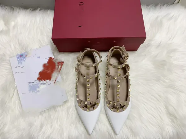 Valentino Garavani Rockstud Flat Black and Nude Leather Mary Jane Shoes - 17