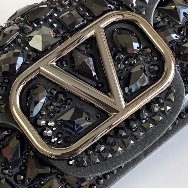 Valentino Garavani Rockstud Spike Crystal-Embellished Chain Bag Black - 9