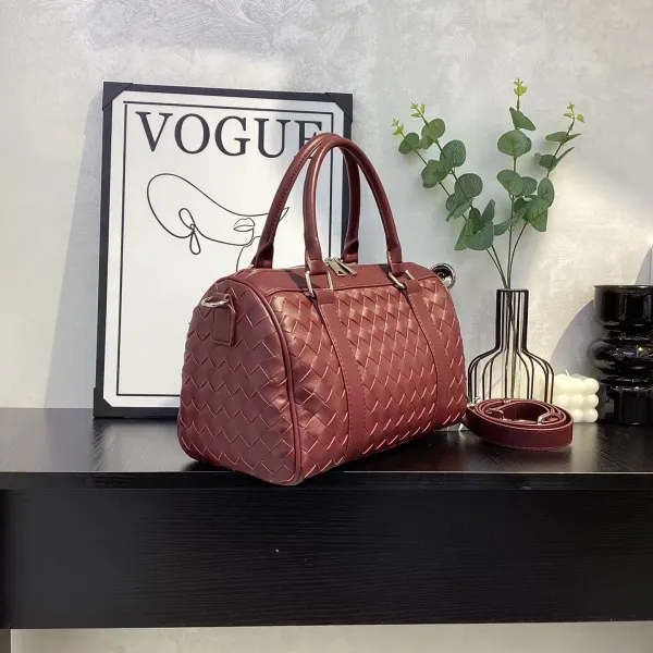 Bottega Veneta Intrecciato Woven Leather Boston Bag Black - 20