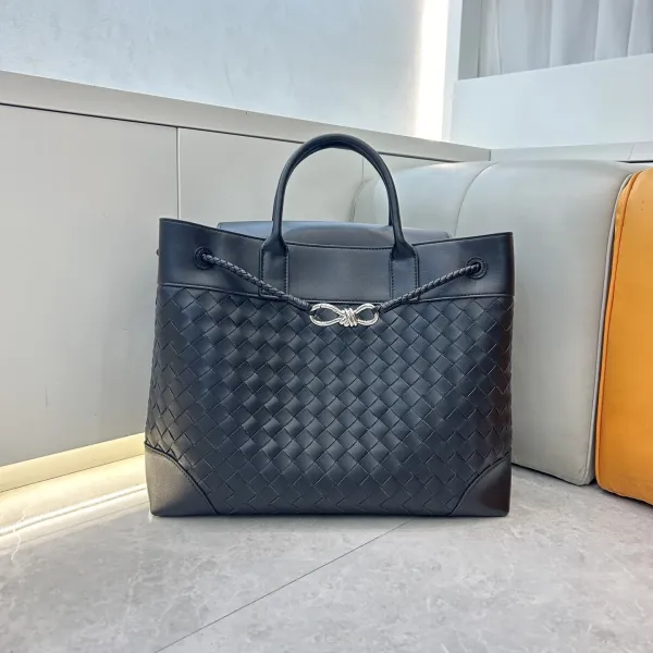 Bottega Veneta Cassette Tote Burgundy Woven Leather Handbag - 8