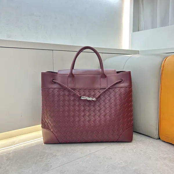 Bottega Veneta Cassette Tote Burgundy Woven Leather Handbag - 20