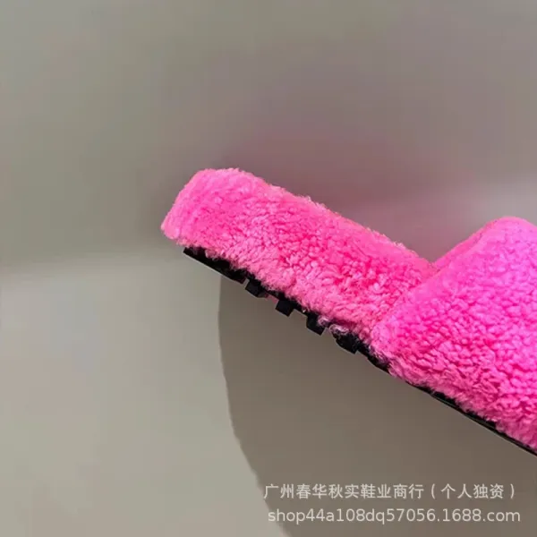 UGG Fluff Slide Pink Slippers - 5