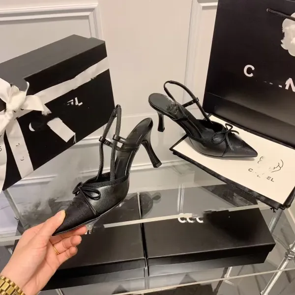 Chanel Two-Tone Bow Slingback Heels - 20