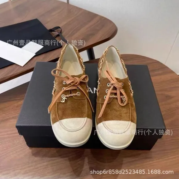 Saint Tears Chain-Embellished Suede Boat Shoes Beige - 14