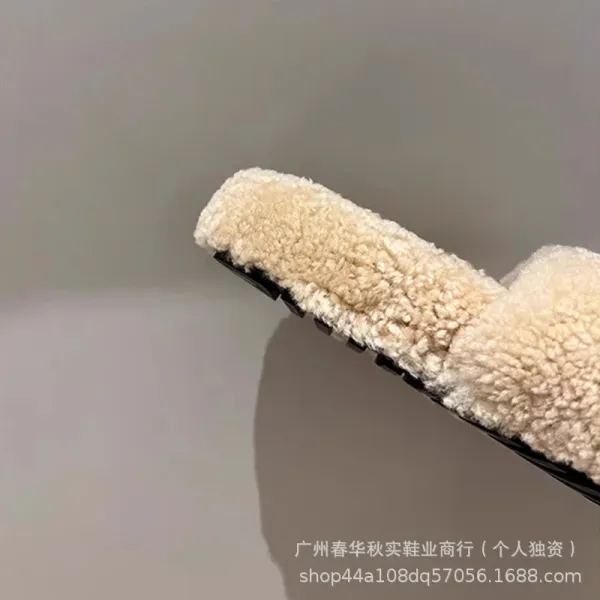 UGG Fluff Slide Pink Slippers - 7