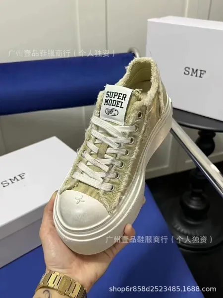 Off-White x Unknown Designer Chunky Platform Sneakers Black/White - 35