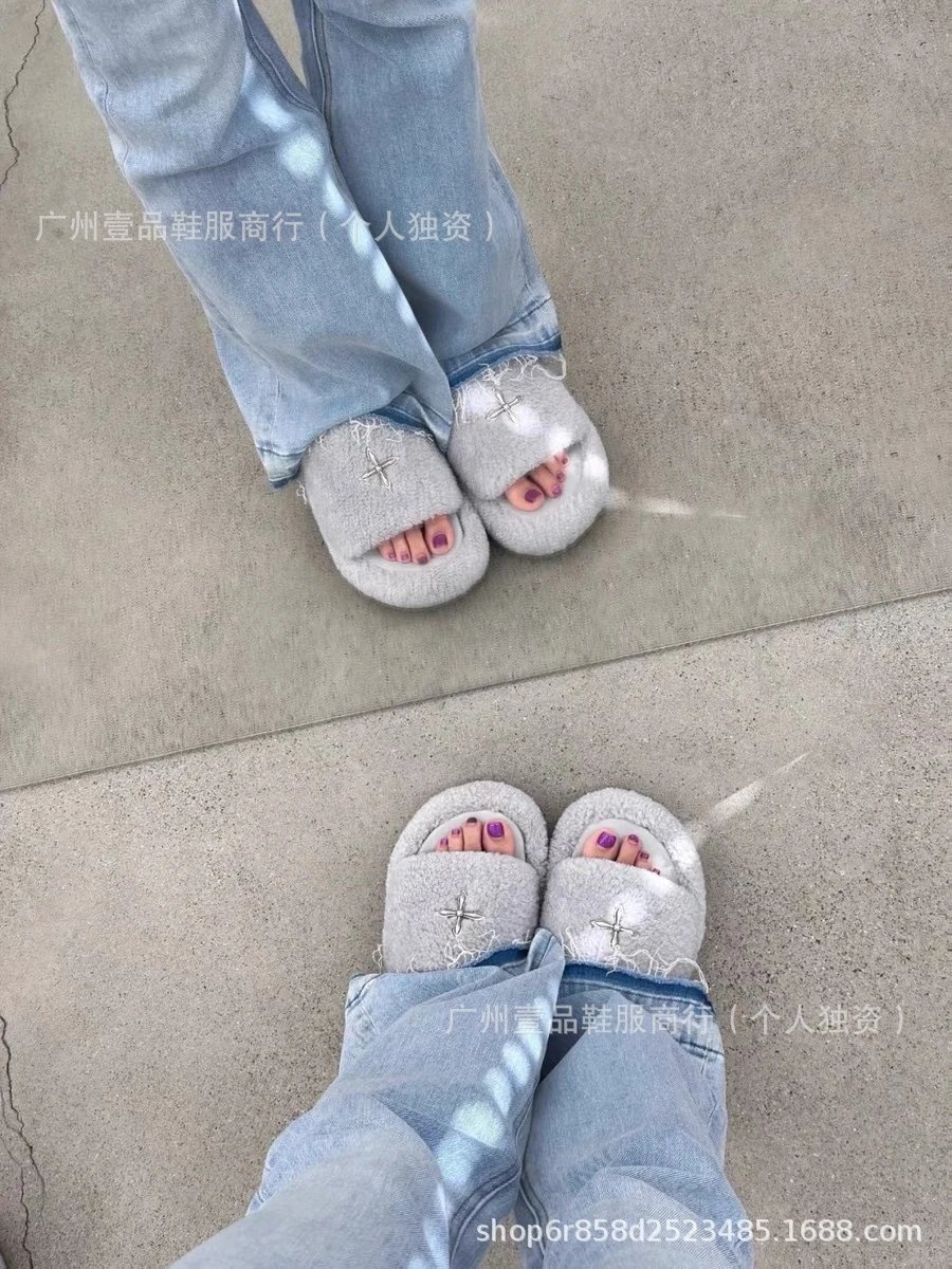 Off-White x Unknown Designer Cross Motif Canvas Slippers Beige Slippers - 27