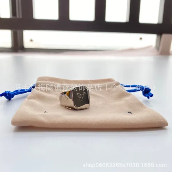 Louis Vuitton Monogram Cube Ring Gold and Silver Rings - 4
