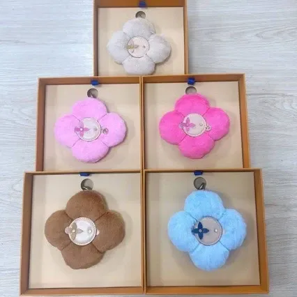 Floral Fuzzy Keychain Pouch in Pastel Colors Accessories - 2