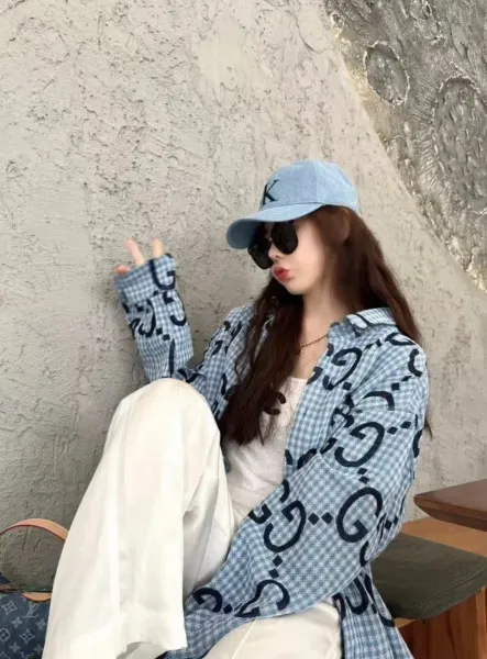 Gucci GG Check Print Shirt in Burgundy and Beige - 8