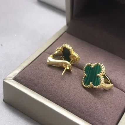 Van Cleef & Arpels Alhambra Four-Leaf Clover Red Carnelian Earrings - 5