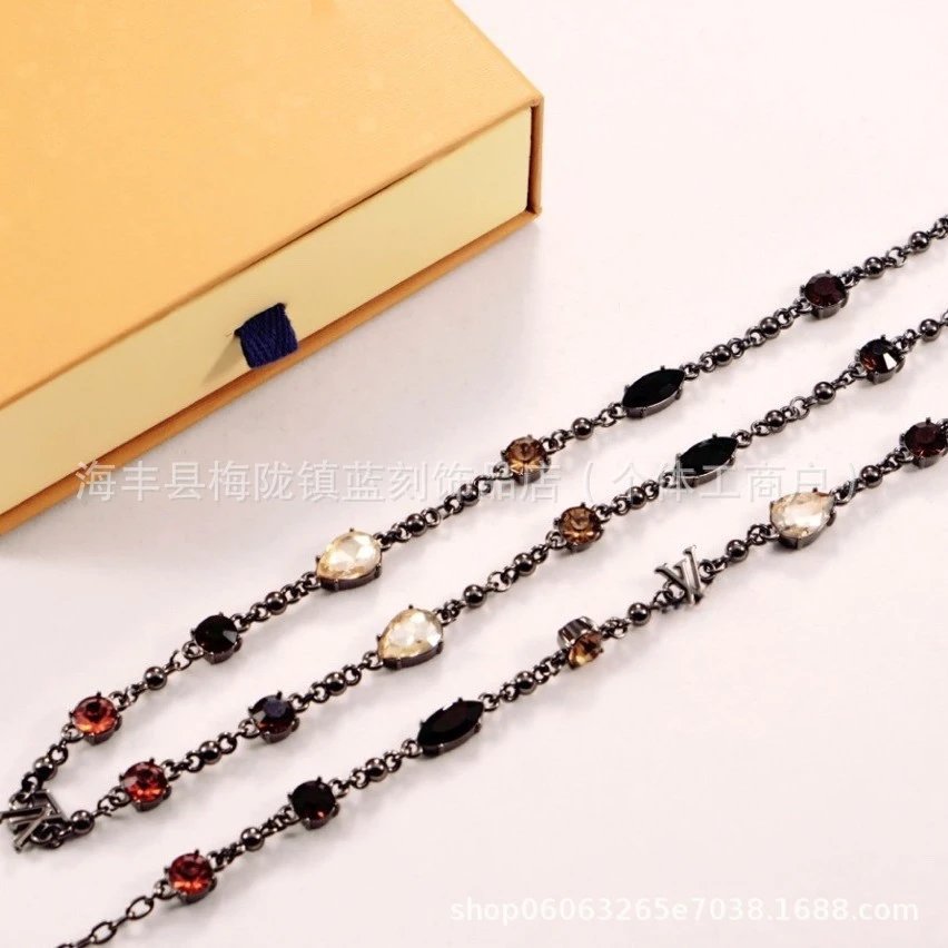LV-Inspired Crystal Chain Bracelet Multicolor Jewelry - 5