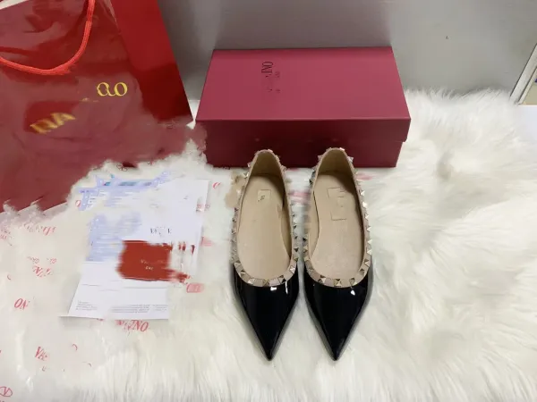 Valentino Garavani Rockstud Flat Black and Nude Leather Mary Jane Shoes - 11