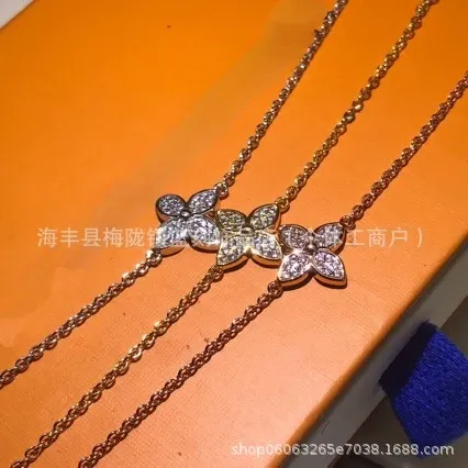 Louis Vuitton Monogram Flower Bracelet Silver - 3