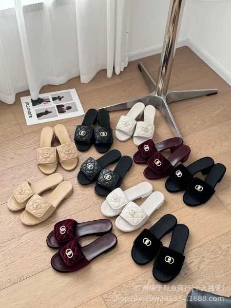 Gucci Marmont Quilted Slide Sandals Black Block Heel Slippers - 2