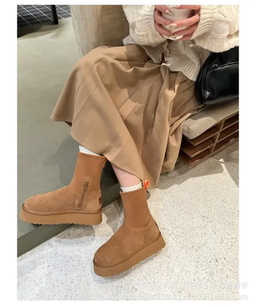 UGG Classic Mini Platform Boots Beige Snow-Boots - 6