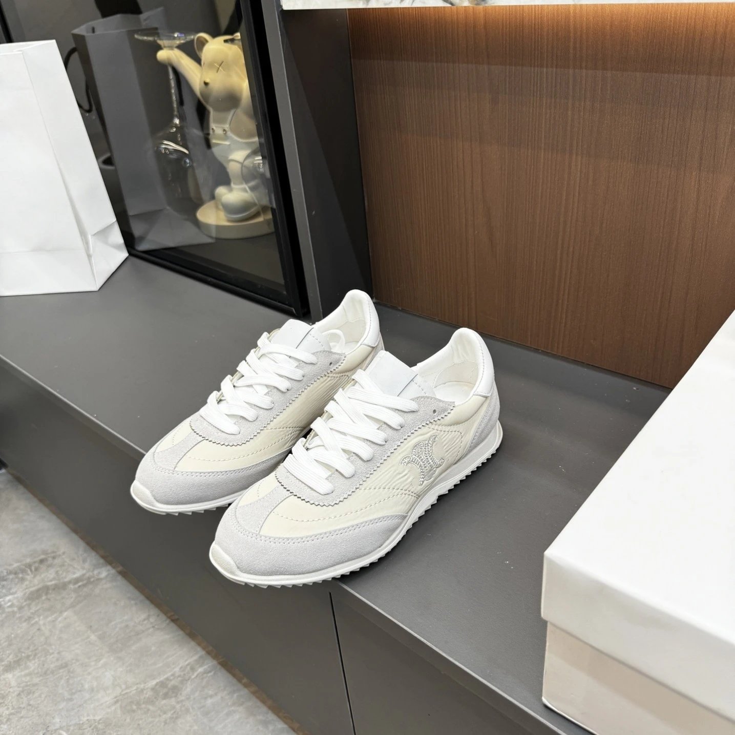CELINE Sneakers Triomphe embroidered lace-up image 4