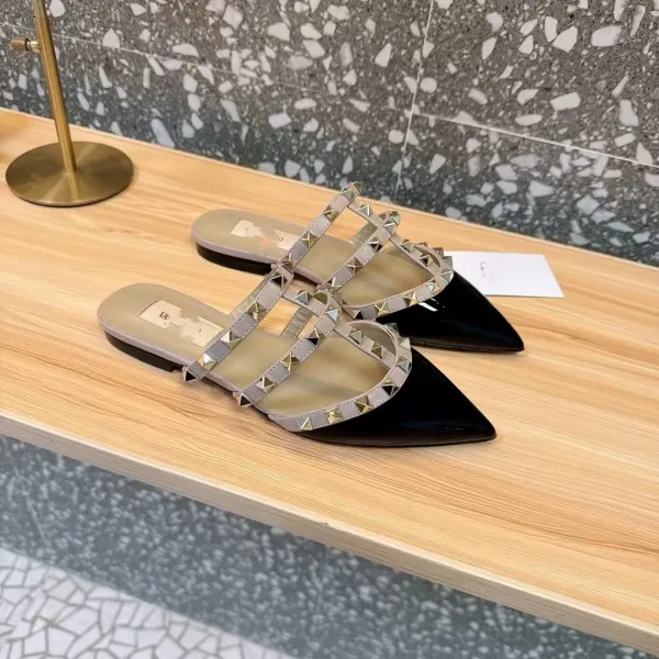 Valentino Rockstud Strappy Mule Beige Patent Leather Heels - 16