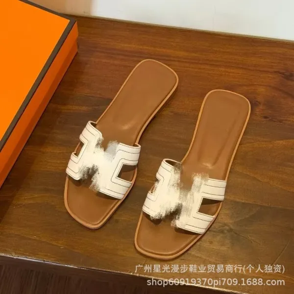 Hermès Oran Slide Sandals Green and Beige Woven Fringe Slippers - 31