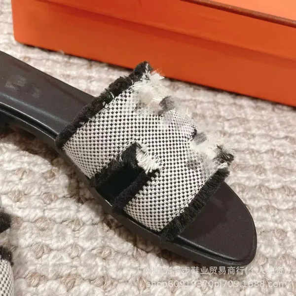 Hermès Oran Slide Sandals Green and Beige Woven Fringe Slippers - 10