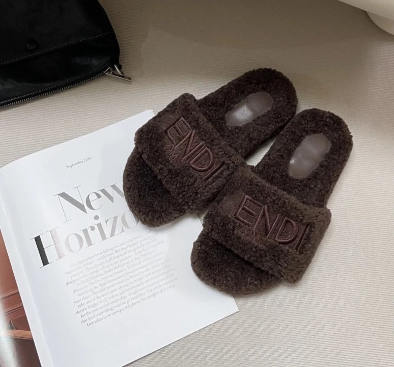 Fendi Slippers Black Faux Fur Logo Slide Sandals - 10