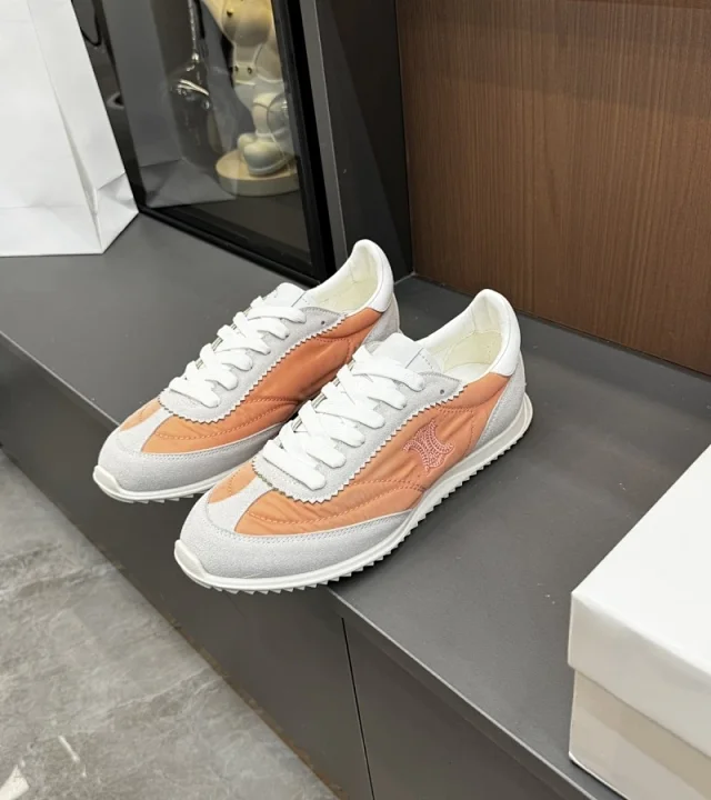 CELINE Sneakers Triomphe embroidered lace-up product detail image 12