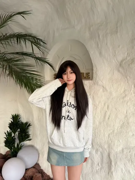 Maison de Rêve Script Logo Heather Gray Hoodie - 30