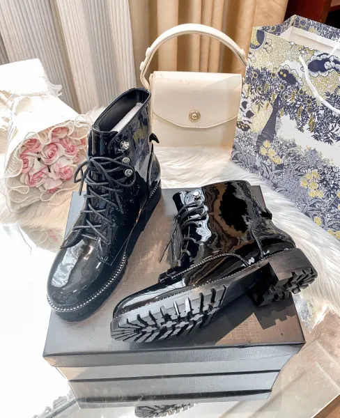 Valentino Garavani Rockstud Lace-Up Combat Boots Black - 8