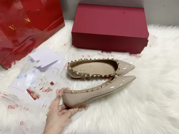 Valentino Garavani Rockstud Flat Black and Nude Leather Mary Jane Shoes - 8