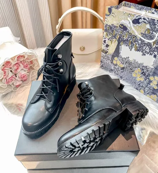 Valentino Garavani Rockstud Lace-Up Combat Boots Black - 12