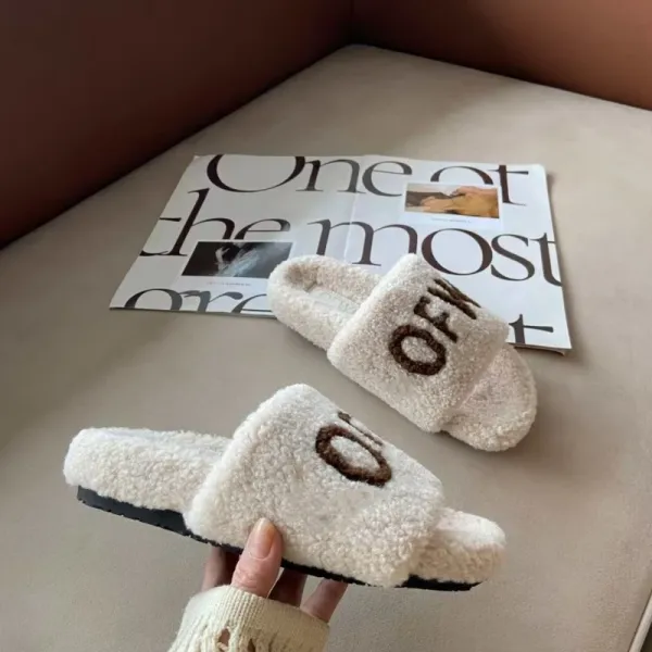 Off-White Fuzzy Slide Slippers Black - 10