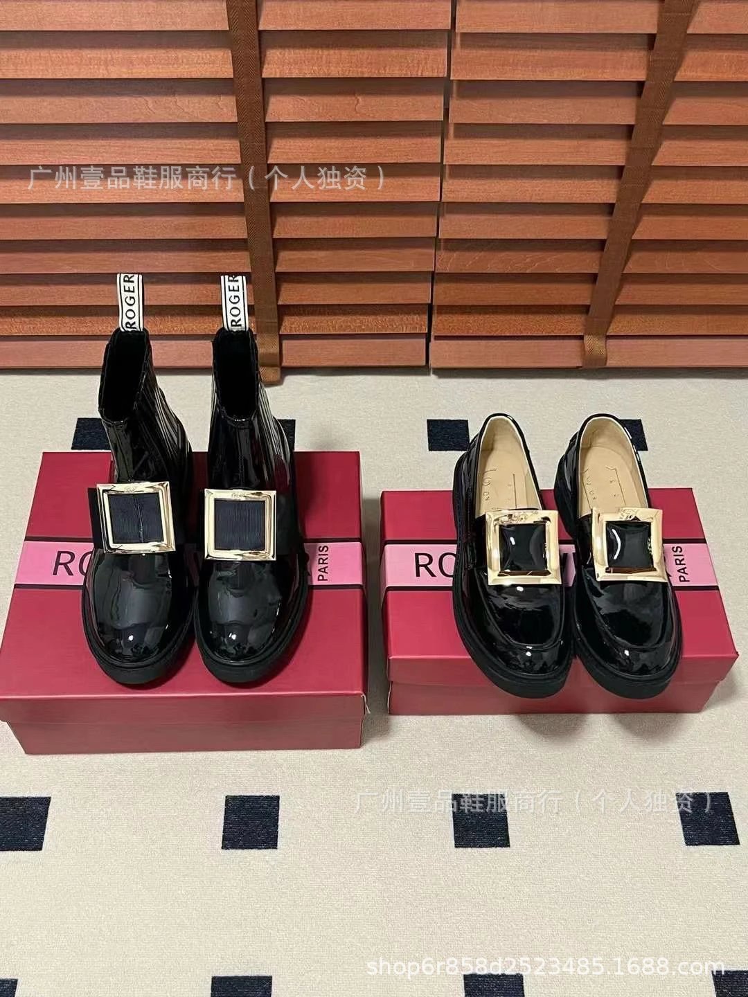 Rochas Paris Crystal-Embellished Patent Leather Loafers Black - 5