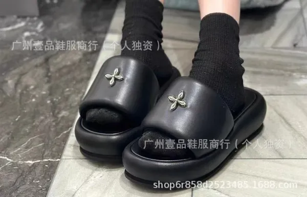 Off-White x Unknown Designer Cross Motif Canvas Slippers Beige Slippers - 9