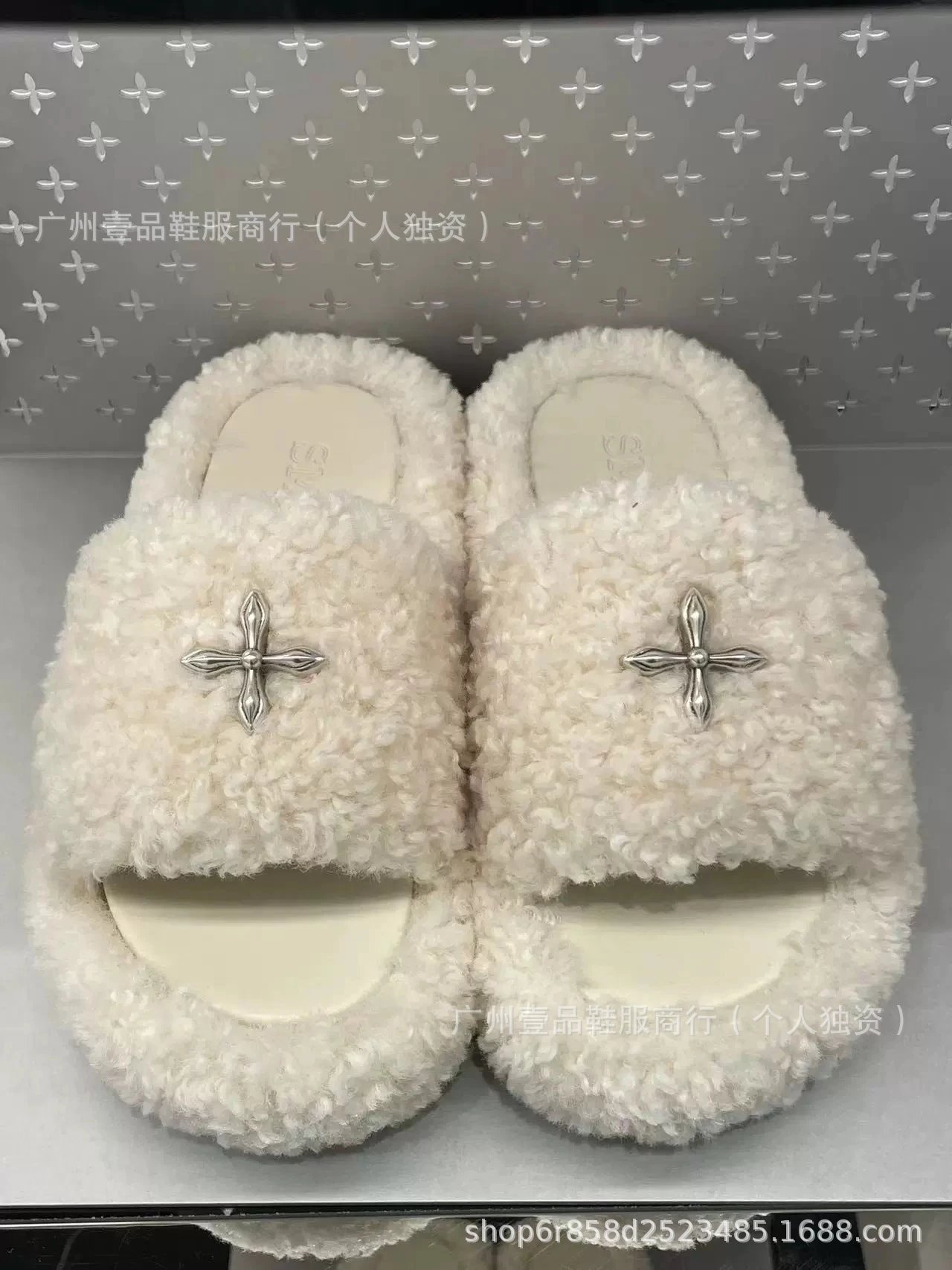 Off-White x Unknown Designer Cross Motif Canvas Slippers Beige Slippers - 19