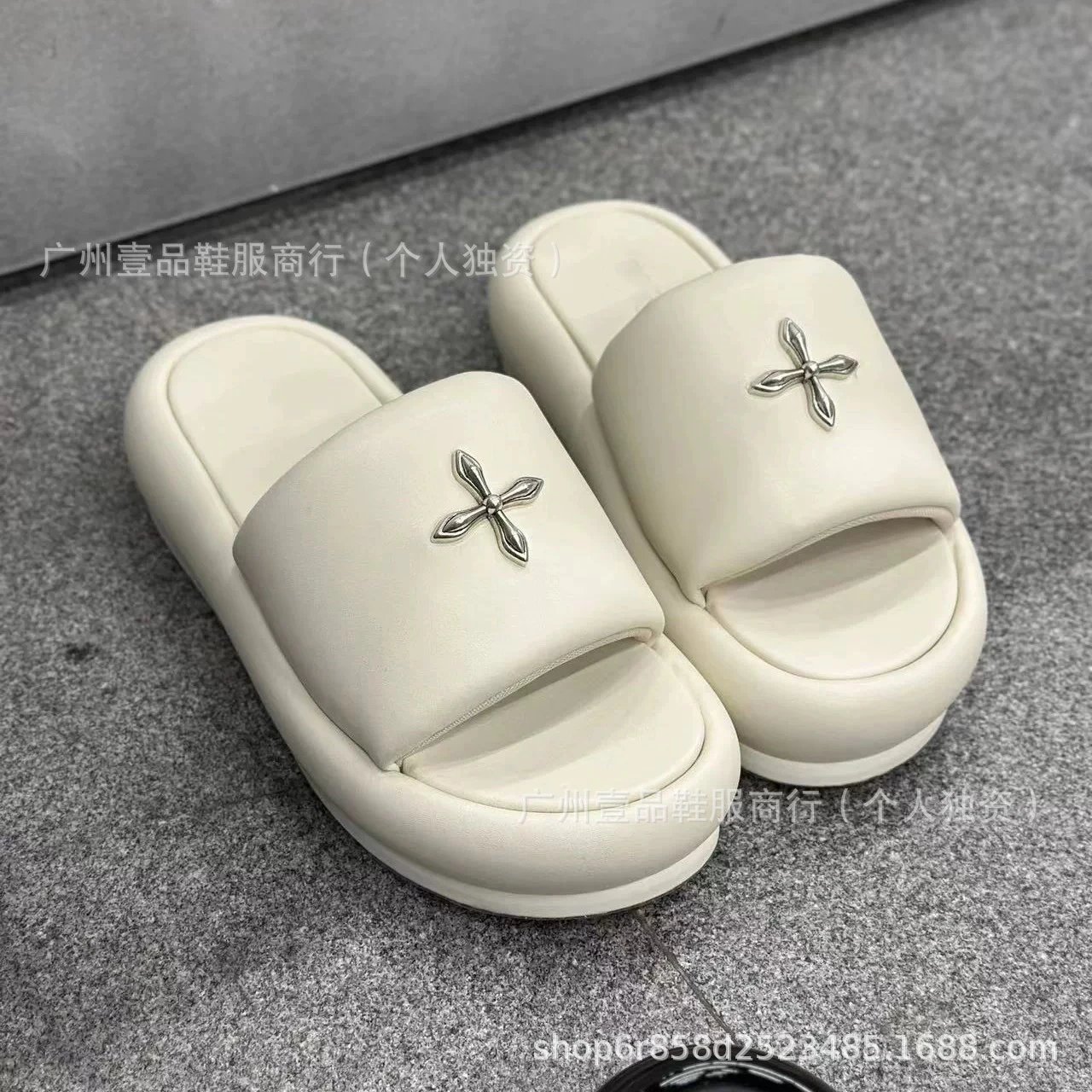 Off-White x Unknown Designer Cross Motif Canvas Slippers Beige Slippers - 38