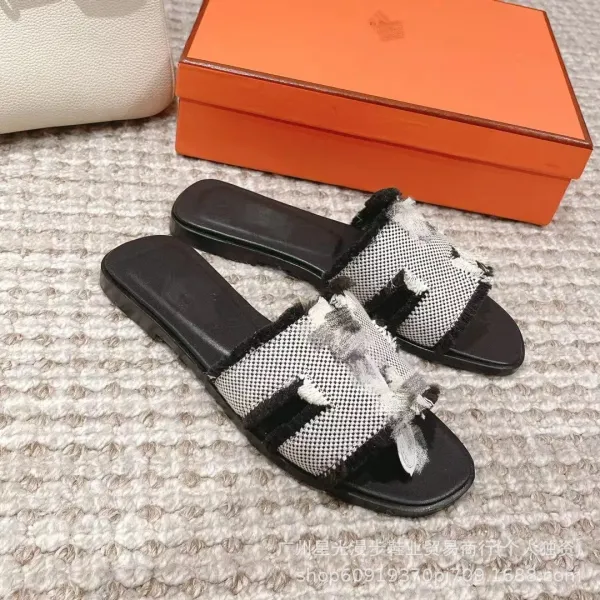 Hermès Oran Slide Sandals Green and Beige Woven Fringe Slippers - 8