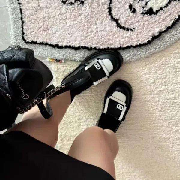 Chanel CC Logo Loafers White and Black Leather Platform Loafers - 12