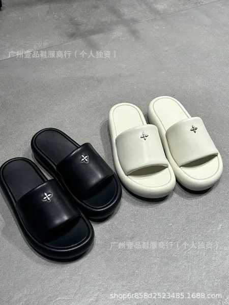 Off-White x Unknown Designer Cross Motif Canvas Slippers Beige Slippers - 32