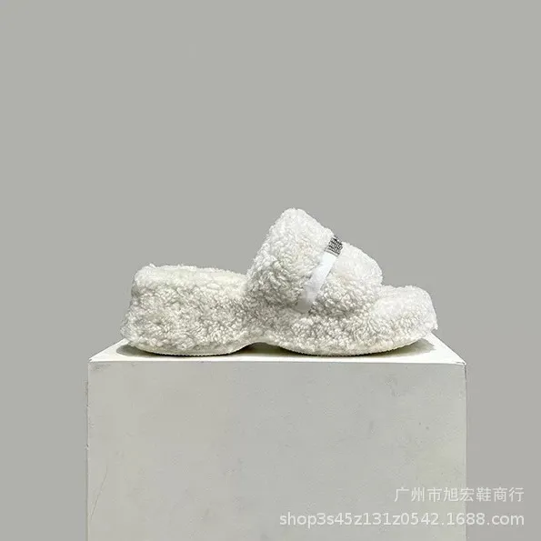UGG Fluff Yeah Slide Black Slippers - 5