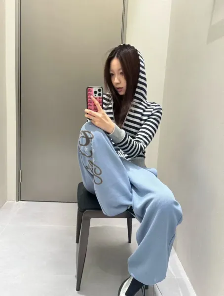 Gallery Dept. Embroidered Script Sweatpants Black - 19