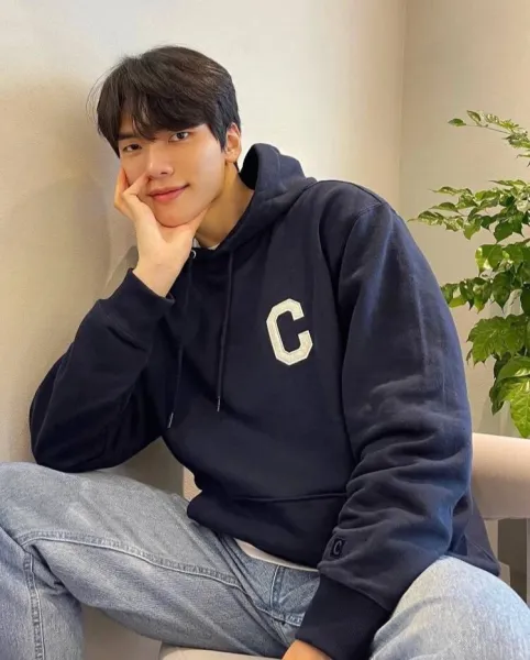 Champion C Logo Crewneck Sweatshirt Sage Green Sweater - 14