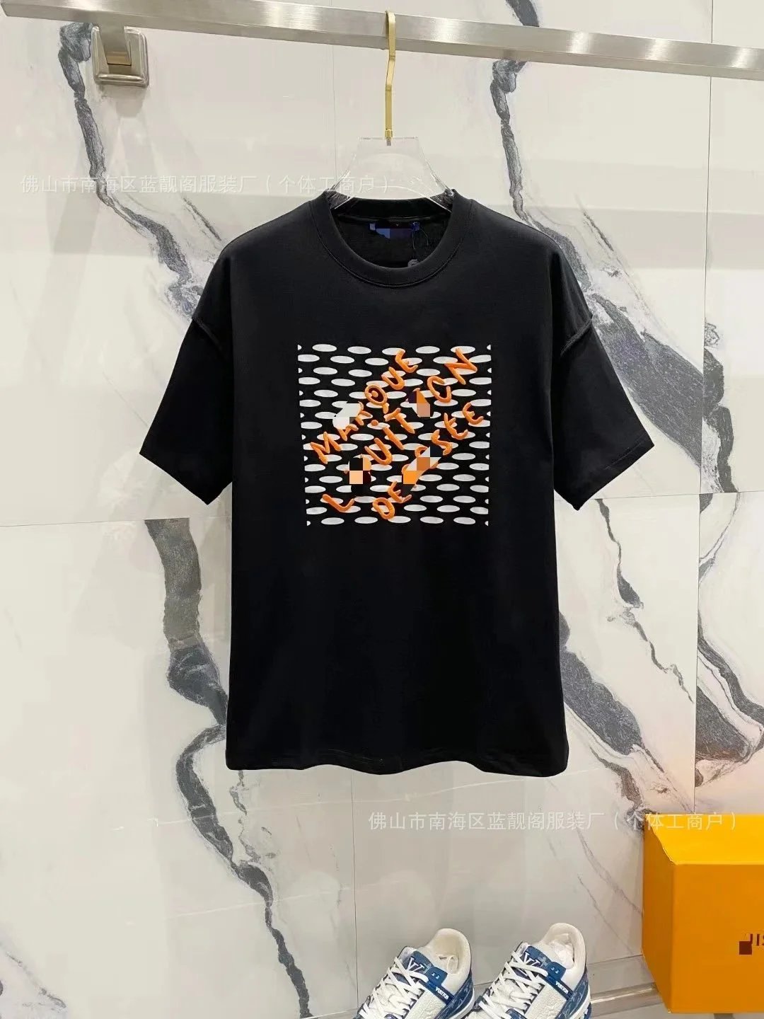 L06 Black
